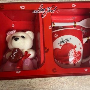NIB 3-in 1 love you set